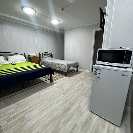 Appartamento Ахметова 4 Krasnoye Pole Esterno foto